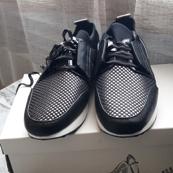 A New Day Deena Sneaker - Picture 4 of 5